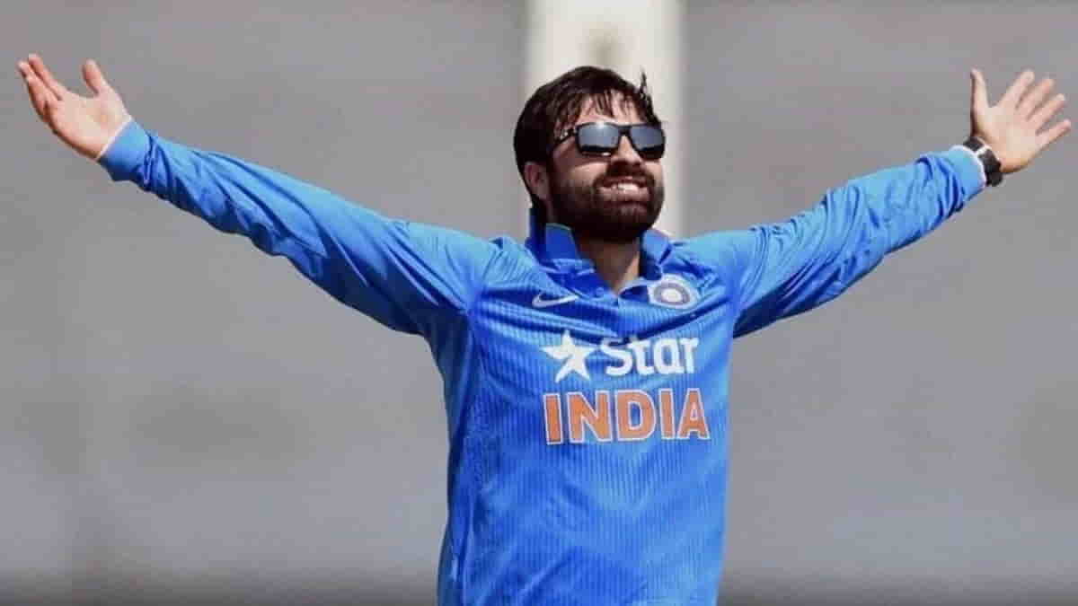 CRICKET
