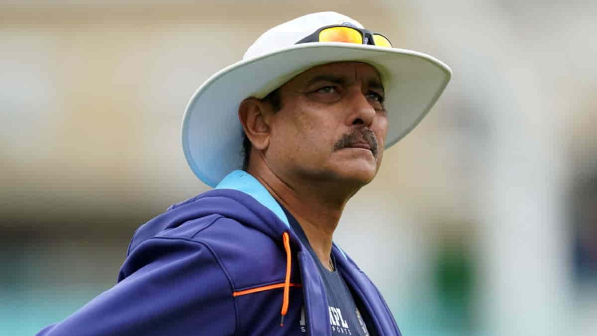 Shastri wants in-form youngsters to be included in India's next T20I assignment; move on Kohli, Rohit