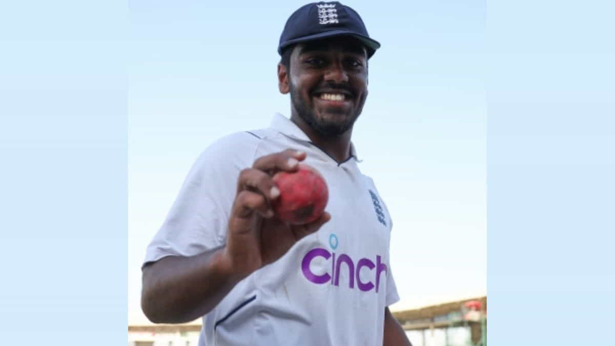 Ashes 2023: Rehan Ahmed added to England squad for Lord's Test as cover for Moeen Ali