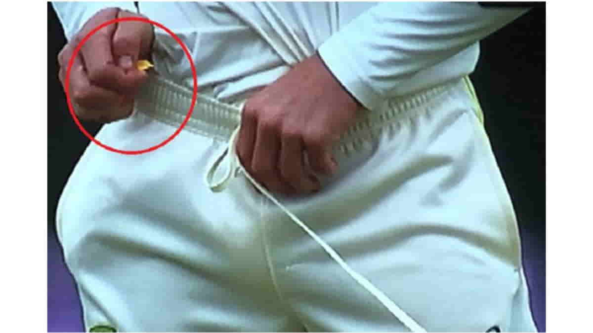 Australia Cheating Moments (Photo source YoutubeBytheway) 