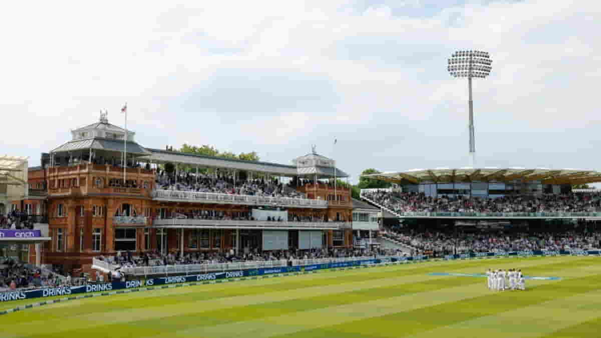 Members won’t be allowed to get close to cricketers walking through the Long Room MCC