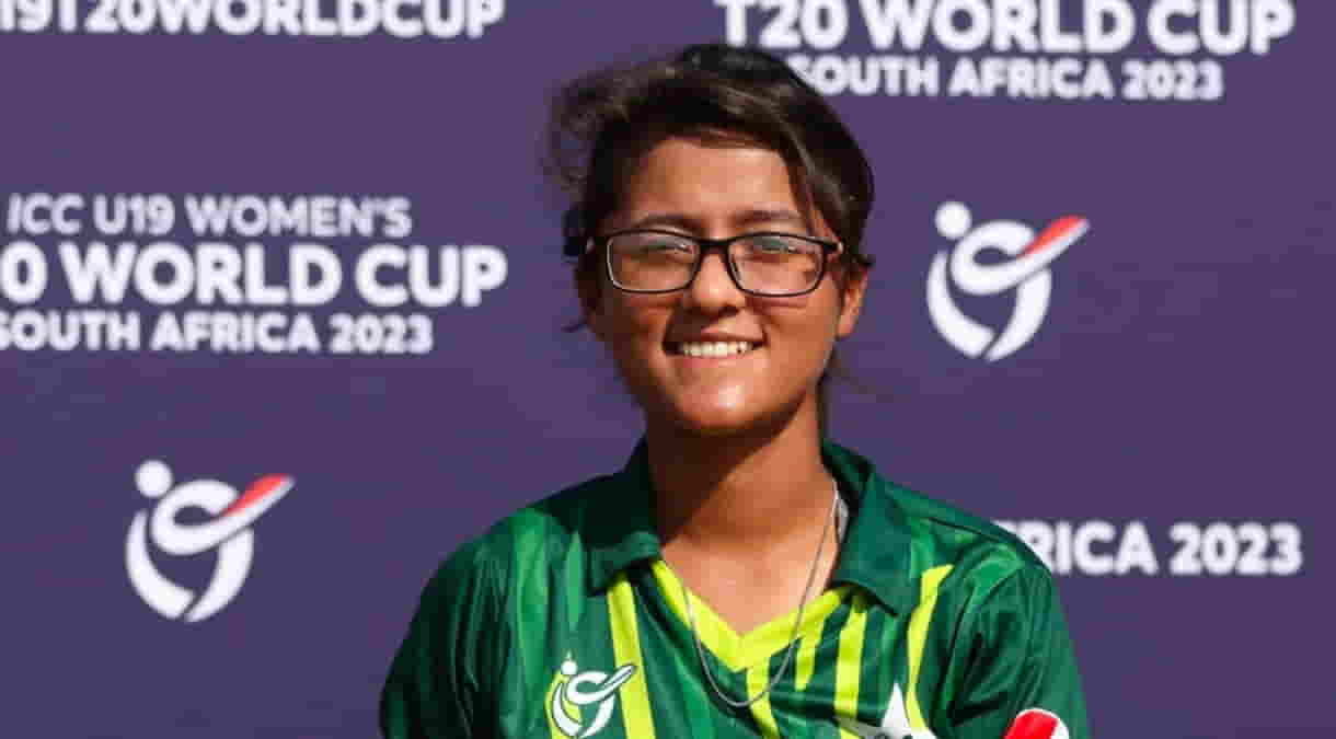 Pakistan left-arm spinner Anoosha Nasir