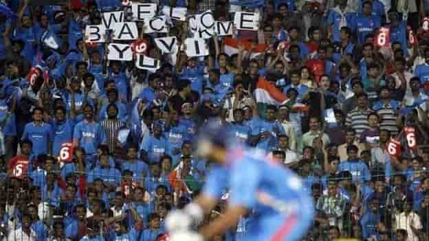 Top 10 Hilarious and Heartfelt Cricket Banners Seen in Stadium Crowds