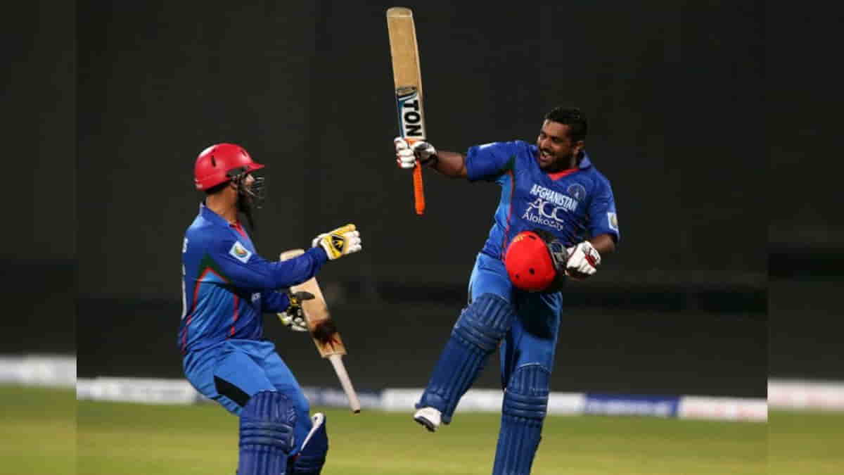 ODI Records: Most bowlers used in an ODI match