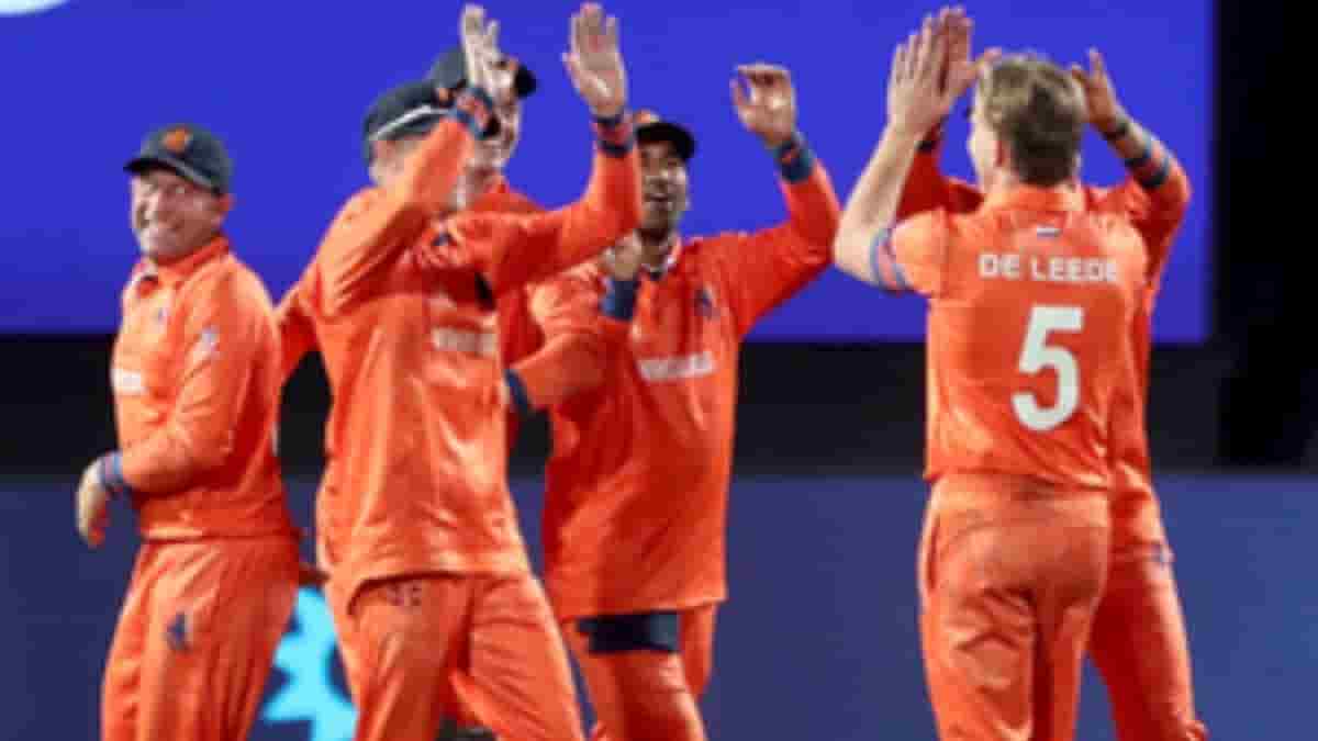 Sybrand Engelbrecht and Logan van Beek's Partnership Lifts Netherlands to 262 against Sri Lanka