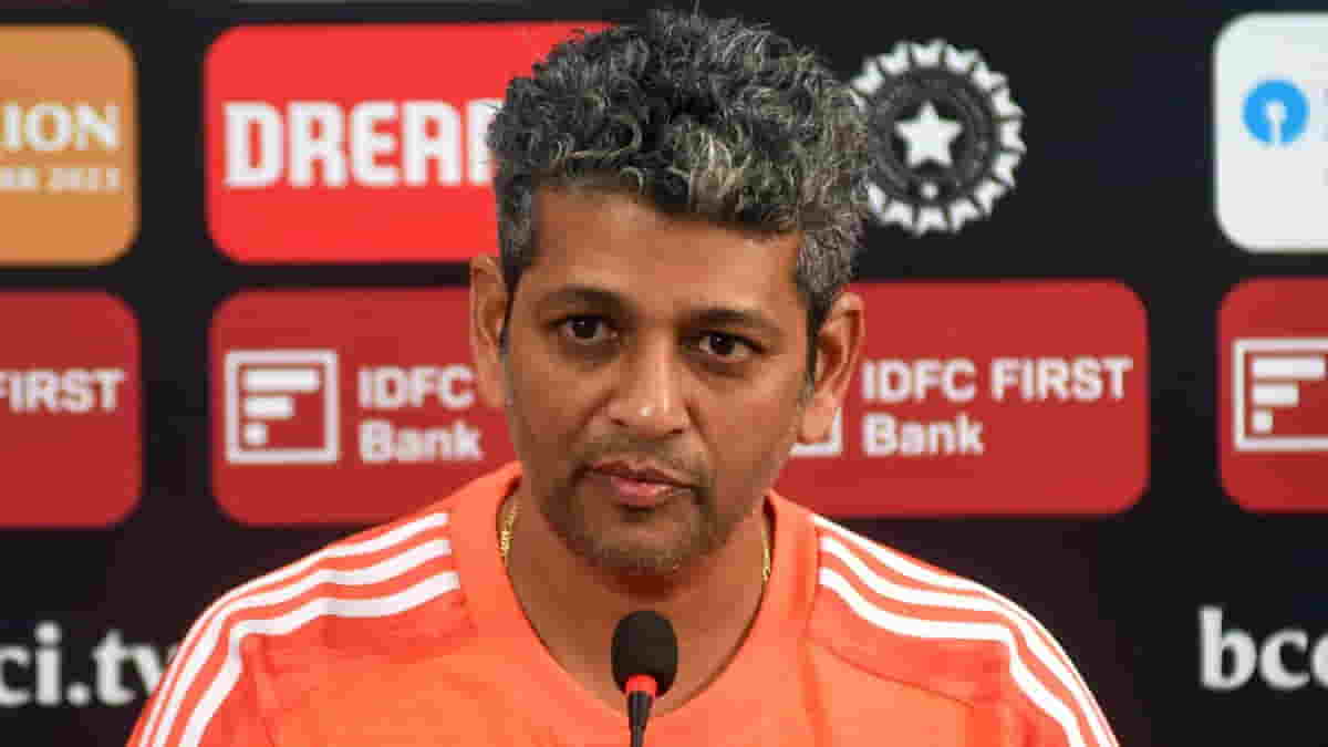 Amol Muzumdar Backs Harmanpreet Kaur, Assures Return for Future