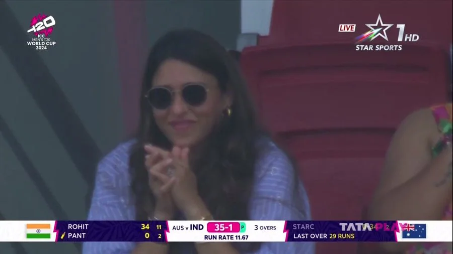 VIDEO - Ritika Sajdeh's Reaction To Rohit Sharma's Onslaught Against Mitchell Starc Has Gone Viral