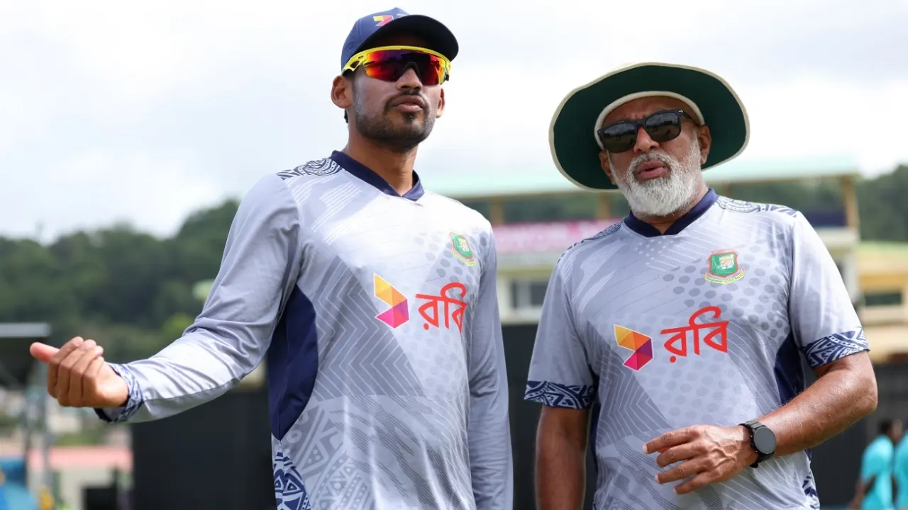 Bangladesh Coach Chandika Hathurusingha Suspended