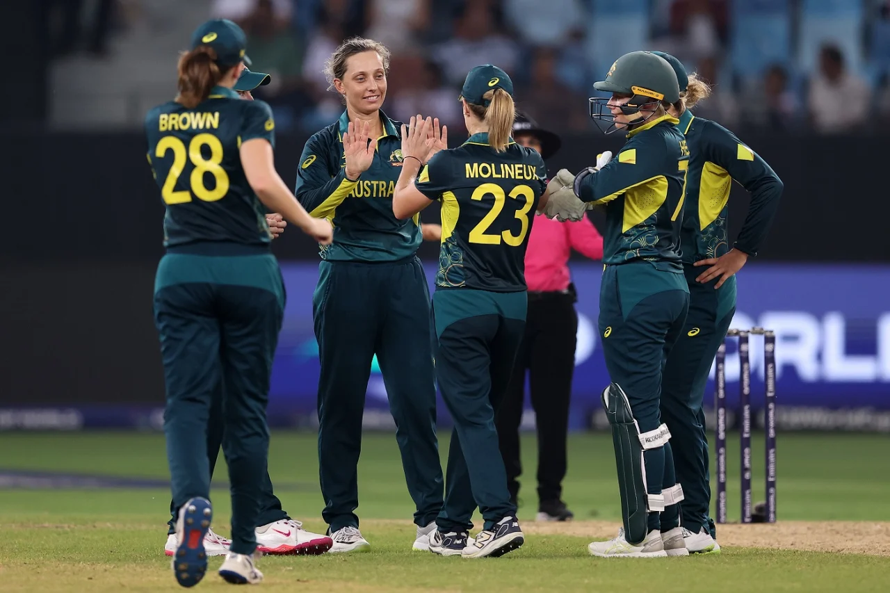 AUS vs PAK: AUS almost knocked PAK out of the T20 WC, defeated them by 9 wickets