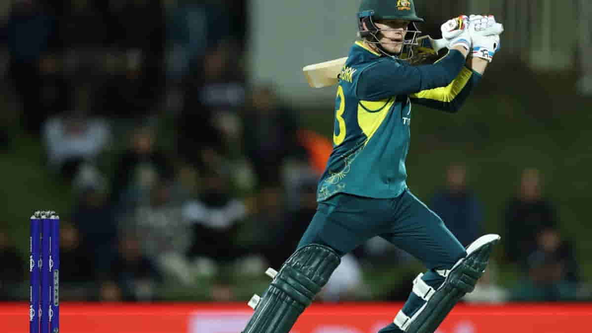 AUS vs PAK: Stoinis Toys With Pakistani Bowlers In 3rd T20I