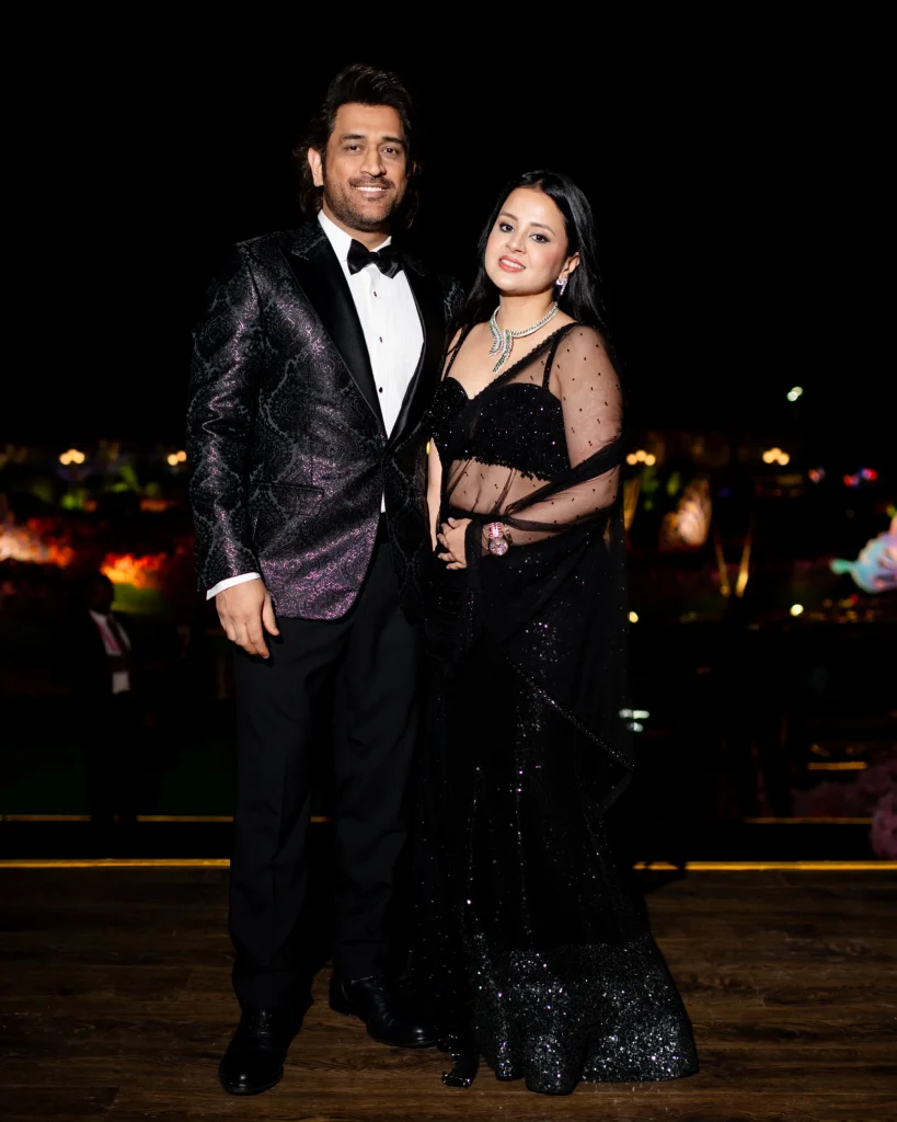 WATCH - MS Dhoni Dances To 'Gulabi Sharara' With Sakshi At A Wedding