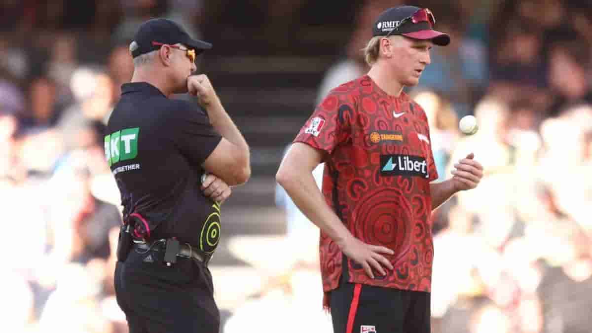 BBL 2025: 2 Bowlers Penalized By Umpires