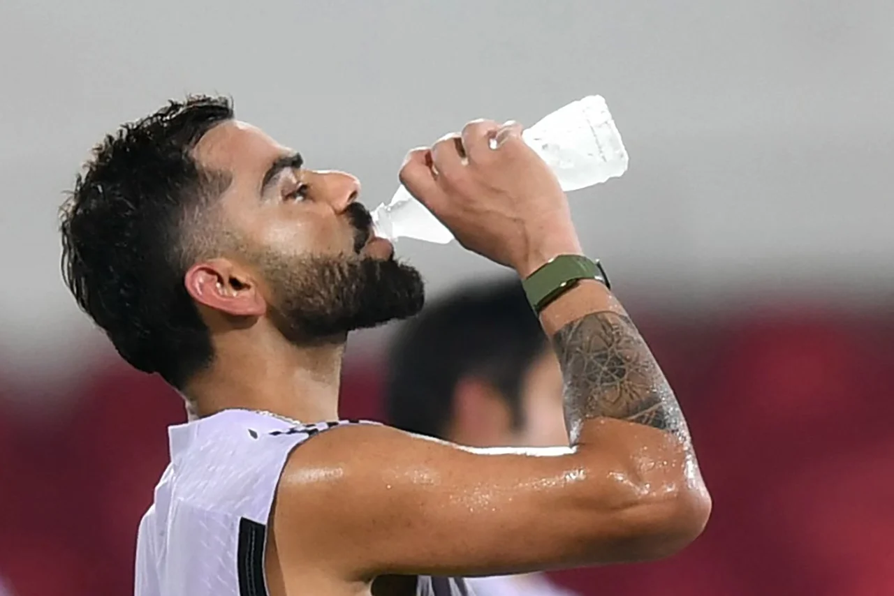 Virat Kohli To Play In BBL? Sydney Sixers' Viral Post Creates Buzz