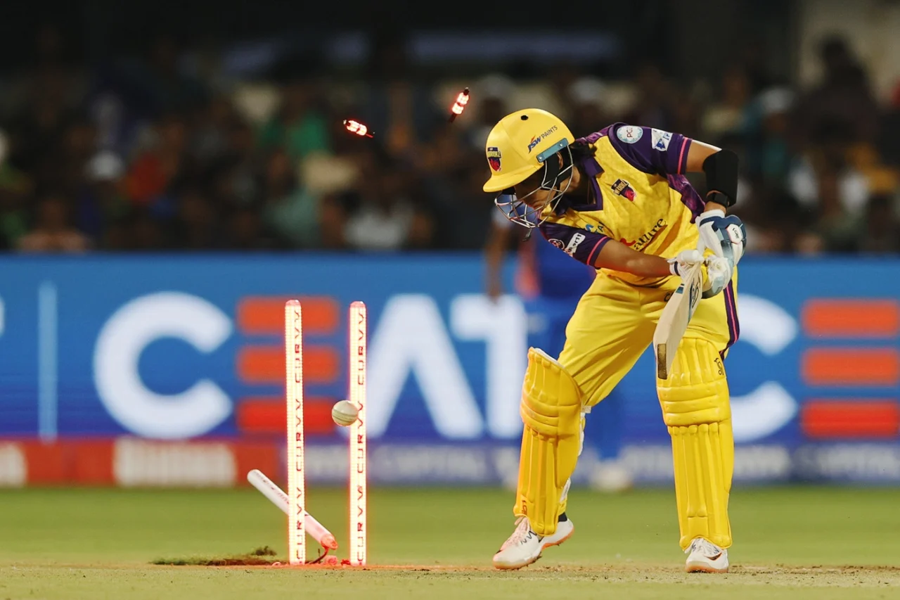 UP Warriorz WPL 2025 batting collapse, Mumbai bowling."