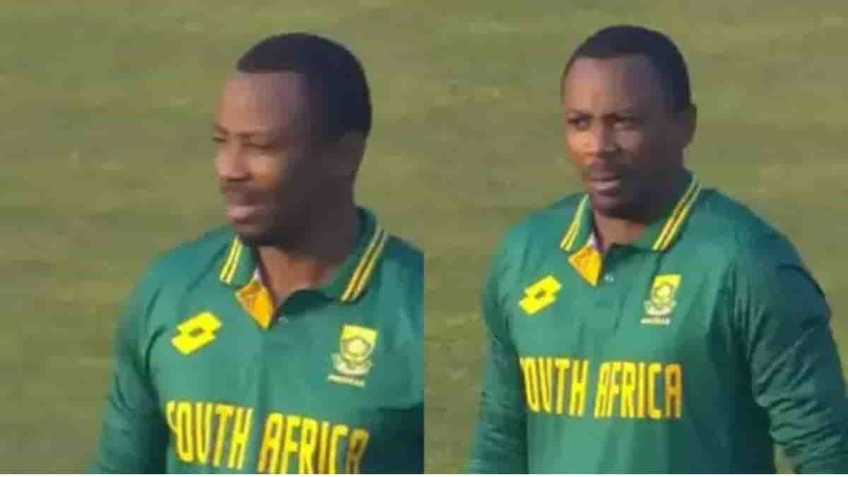 South Africa's Fielding Coach Stepped In Field
