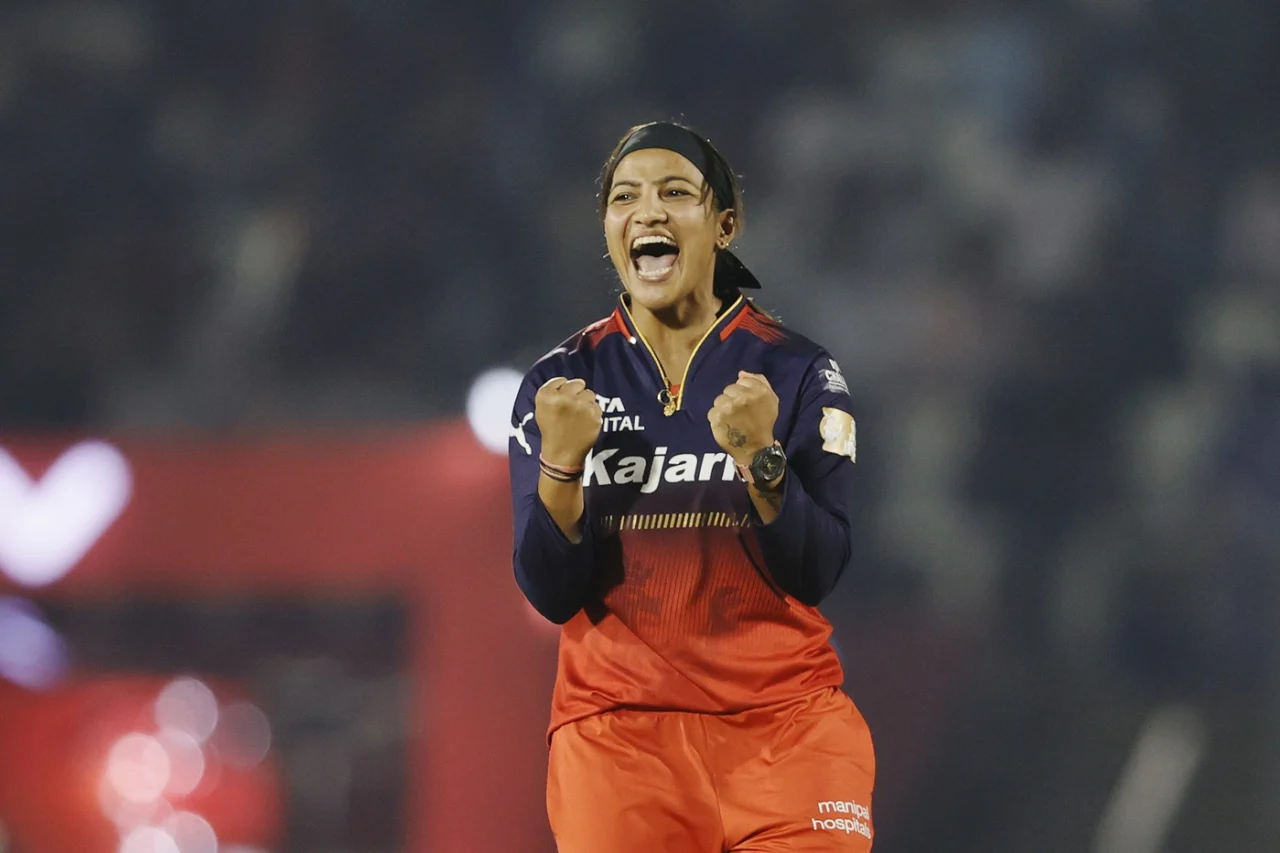 WPL 2025: RCB Stops MI's Entry To Finals, Defends 200
