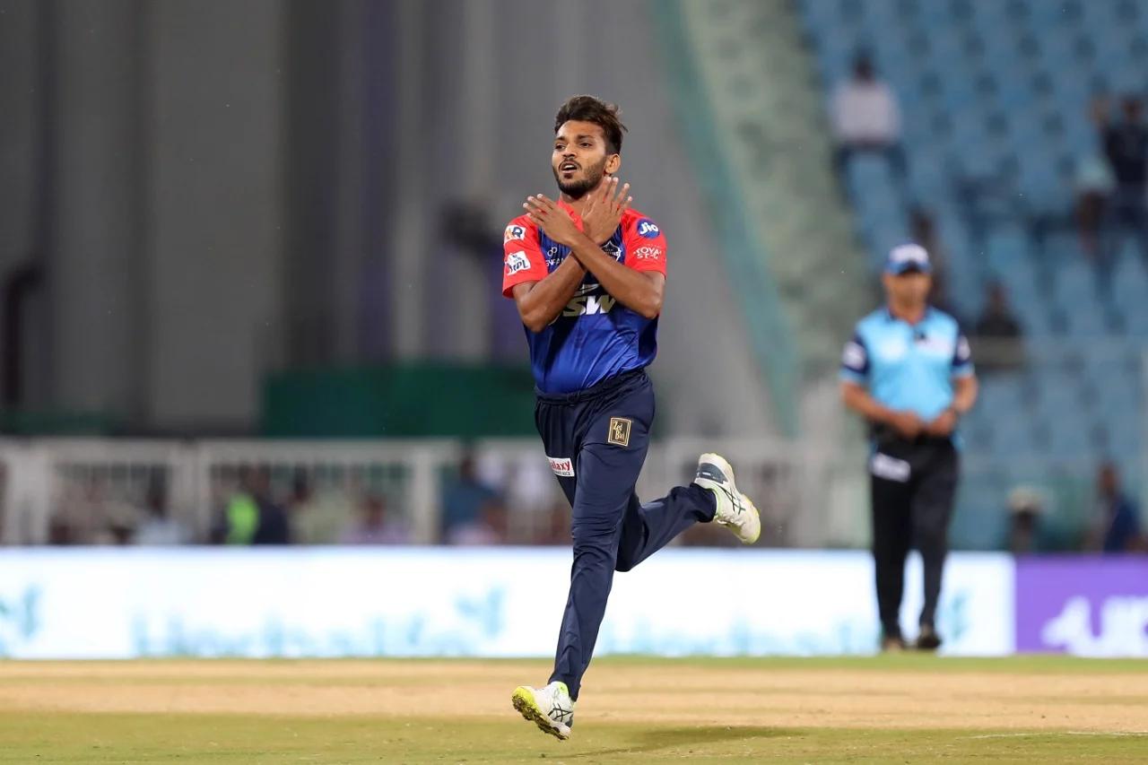 Chetan Sakariya Replaces Umran Malik In KKR For IPL 2025
