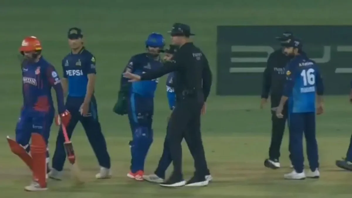 Multan Sultans vs Islamabad United: Munro Accusses Iftikhar For Chucking The Ball In PSL 2025